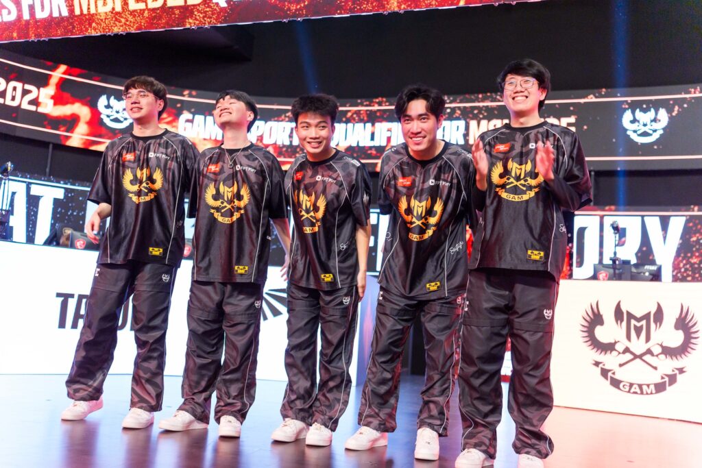 The LoL esports players from the team GAM Esports stand on the stage and bow to the audience after their win against TALON in the lower final of the LCP 2025 Mid Season - this win brought GAM qualification for the international event MSI 2025.