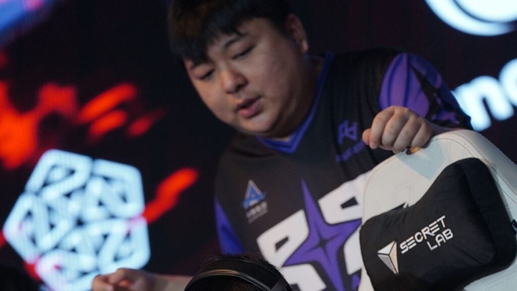 Rare Atom coach Raizan on his passion for MLBB esports: “I realized I can still do it. This is the way I want to live my life.”