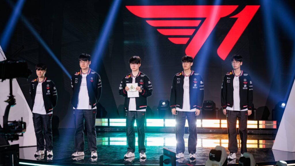 T1 stumble but still eliminate KOI from the League of Legends EWC 2025