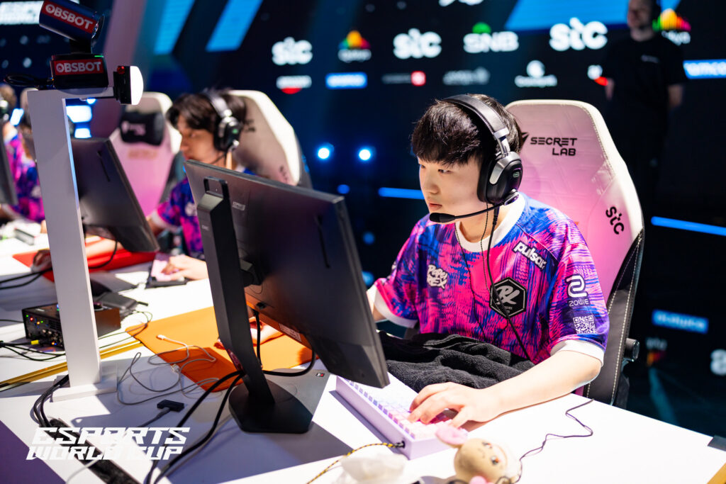 It’s a photo of the VALORANT esports team Paper Rex during the tournament EWC 2025.