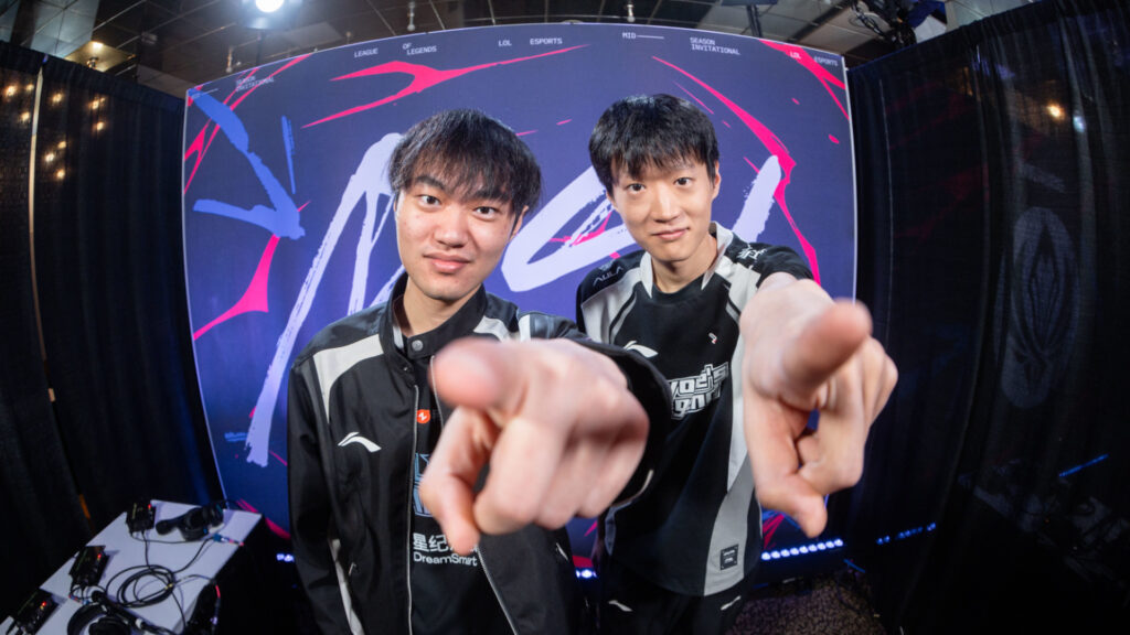 BLG knight and AL Shanks during the MSI 2025