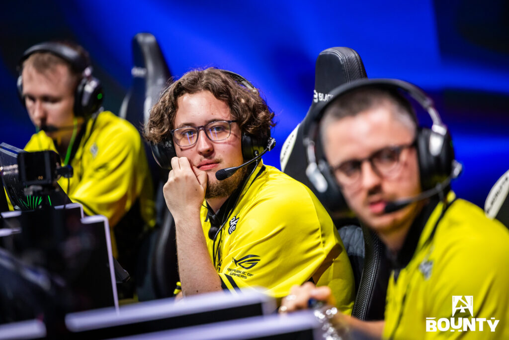 It’s a photo of the CS2 Team Vitality: the player ZywOo during the tournament BLAST Bounty Fall 2025.
