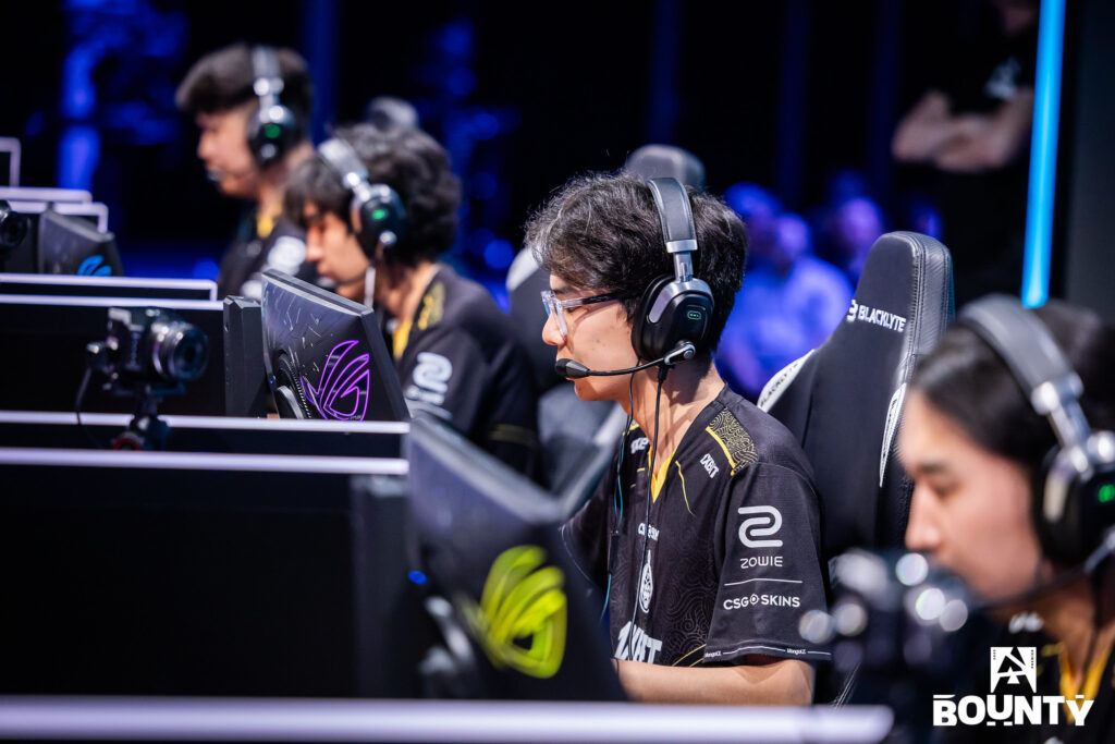 It’s a photo of the Counter-Strike 2 esports players from team The MongolZ at the tournament BLAST Bounty Fall 2025.