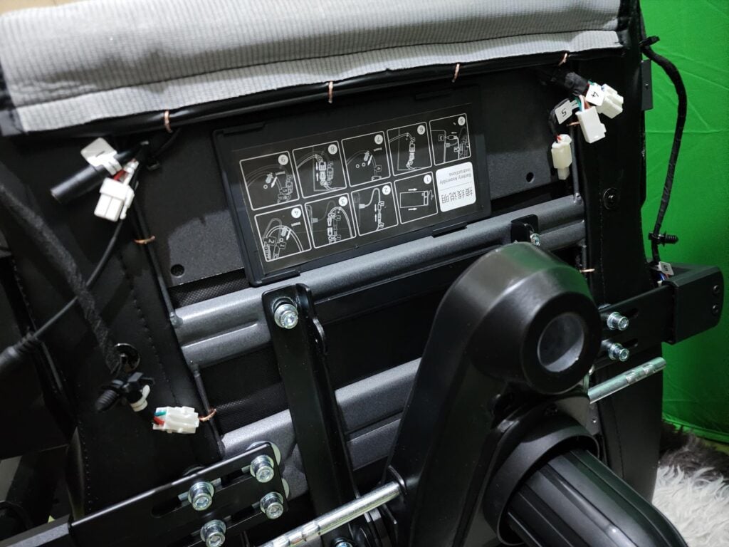 The undercarriage and its many connectors, labeled by numbers (Photo via esports.gg)