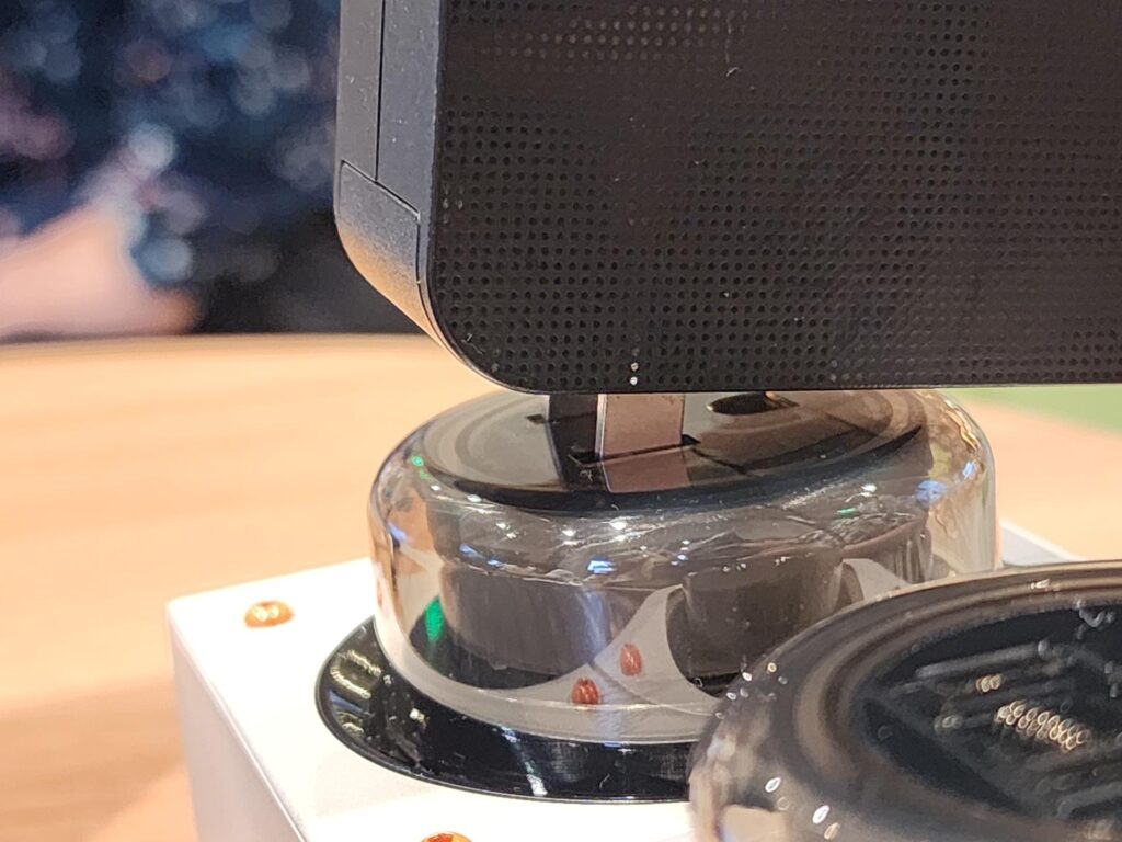 My power brick without a ground prong couldn't plug in. (Photo via esports.gg)