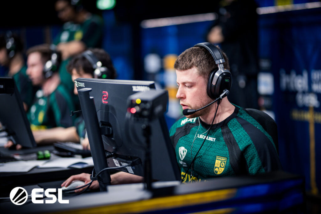 It’s a photo of the esports team FlyQuest at the CS2 event IEM Cologne 2025. The image illustrates an article about the betting platforms that sponsor Counter-Strike 2 teams at this tournaments.