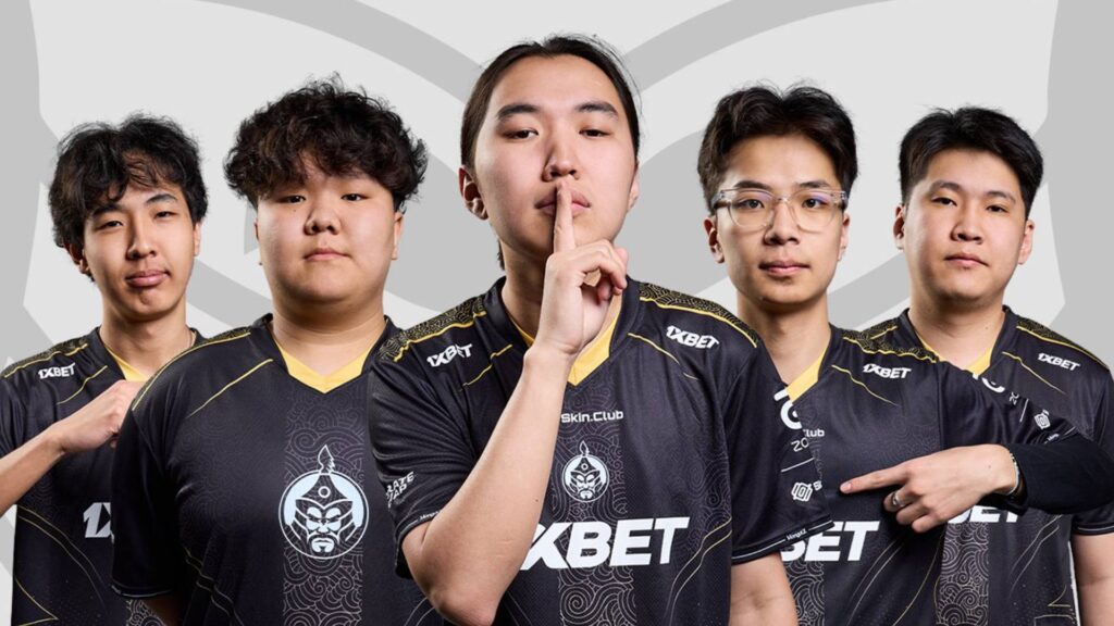 The photo from the CS2 esports tournament IEM Cologne 2025 features the team The MongolZ.