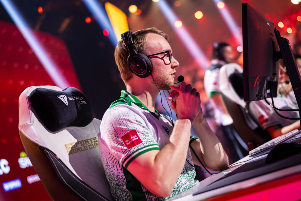 It’s a photo of the CS2 player TeSeS from Team Falcons at the Counter-Strike 2 Esports World Cup.