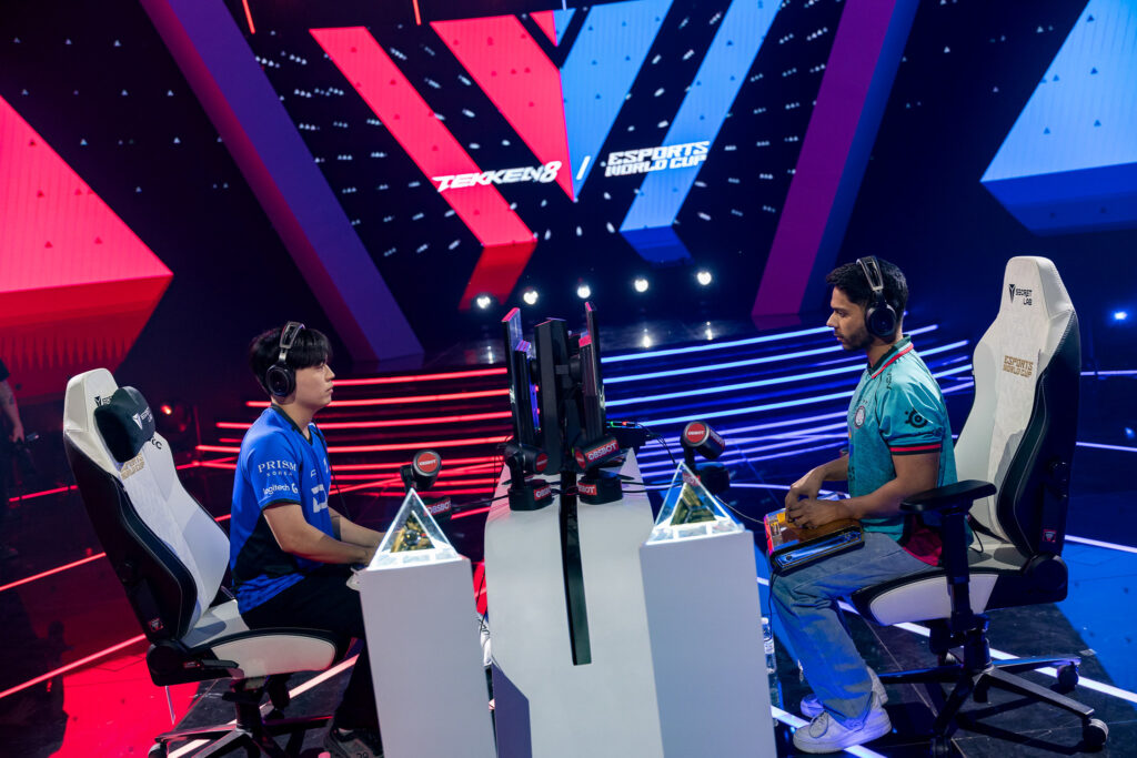 It's a photo from the tournament TEKKEN 8 Esports World Cup 2025 -ULSAN plays versus Arslan Ash.