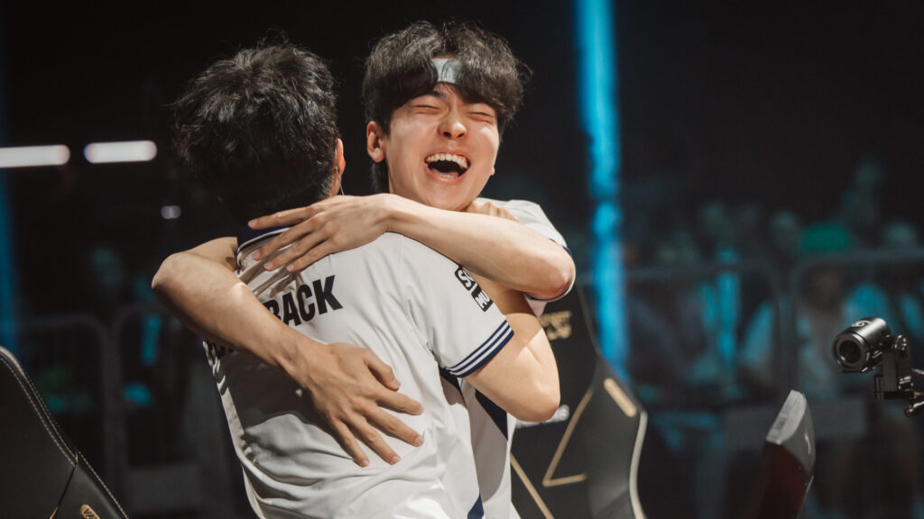 DRX Flashback and BeYn hugging after defeating Team Liquid and qualifying for the Playoffs stage