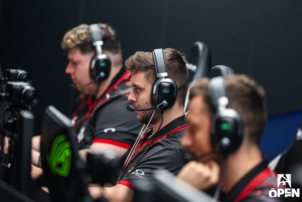 It’s a photo of G2 Esports players at CS2 BLAST Open Fall 2025.