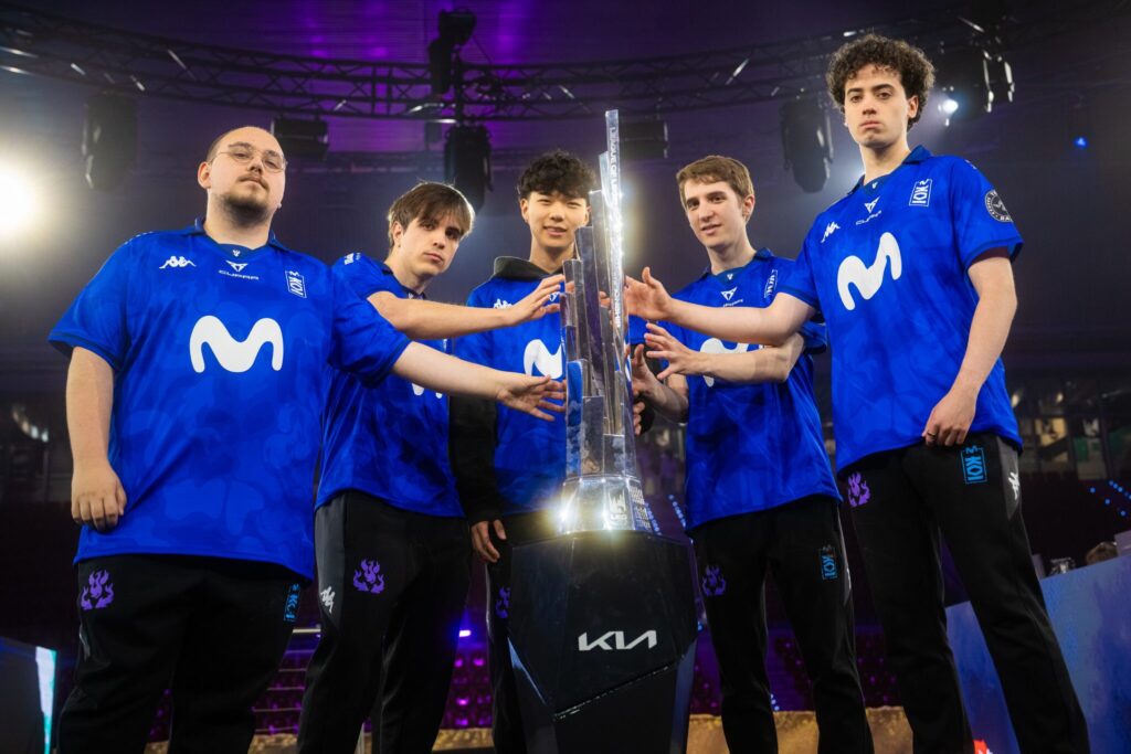 It's a photo of the LoL esports team Movistar KOI during the tournament LEC 2025 Summer.