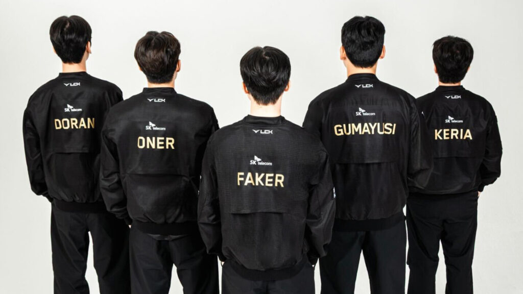 T1 reveals all-black uniform for League of Legends Worlds 2025