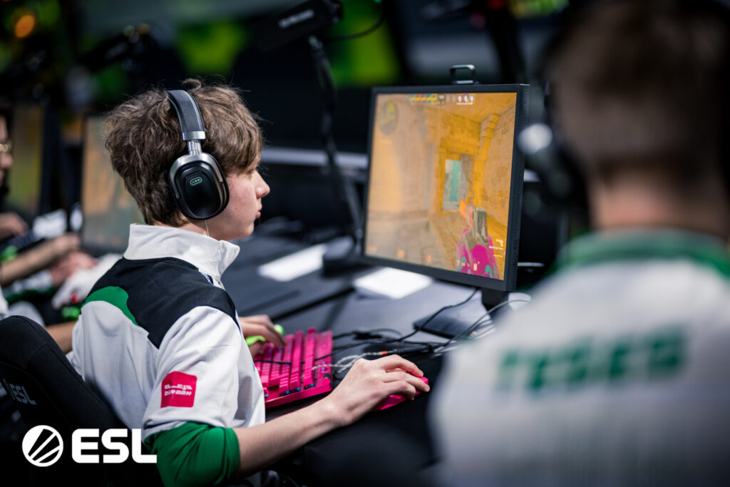 It’s a photo of the Counter-Strike esports player kyousuke from Team Falcons at the ESL Pro League Season 22.