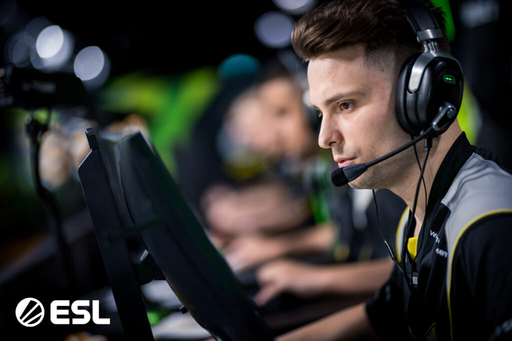 It's a photo of the Counter-Strike 2 player iM from the team NAVI during the CS2 esports ESL Pro League Season 22.