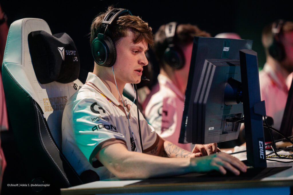 The Rainbow Six Siege X team G2 Esports during the tournament EWC 2025.