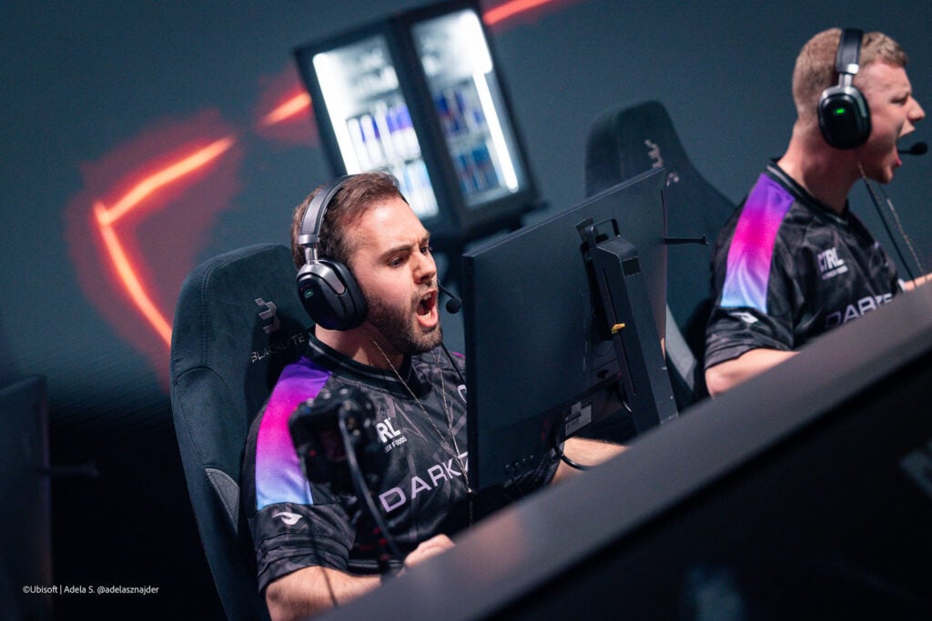 It's a photo of the Rainbow Six Siege X players from the team DarkZero during the BLAST R6 Manchester Major 2024.