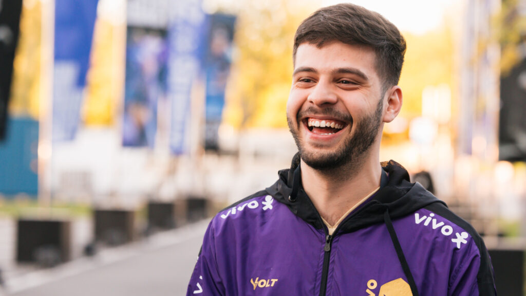 VKS Morttheus on Brazil’s support at Worlds 2025: “Brazilian fans are very passionate and want to see us win.”
