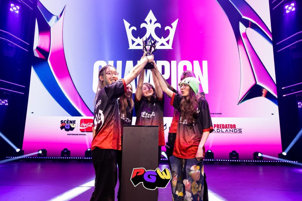 Eterna lifting the LGC Rising trophy (Photo via Elliott LeCorre)