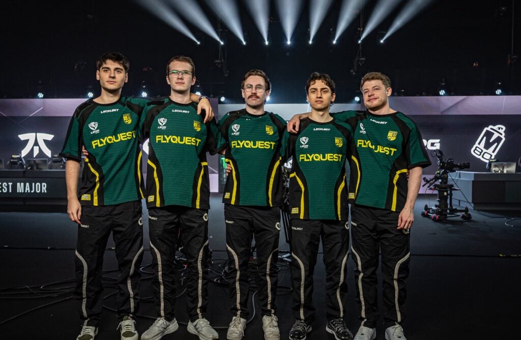 The photo from the CS2 StarLadder Budapest Major 2025 features players from the team FlyQuest.