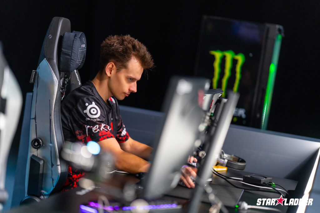 The photo features the Counter-Strike 2 player frozen from the team FaZe Clan at the esports tournament CS2 StarLadder Budapest Major 2025.