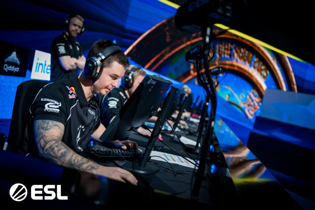 The photo features the CS2 Astralis players at the esports event IEM Chengdu 2025.