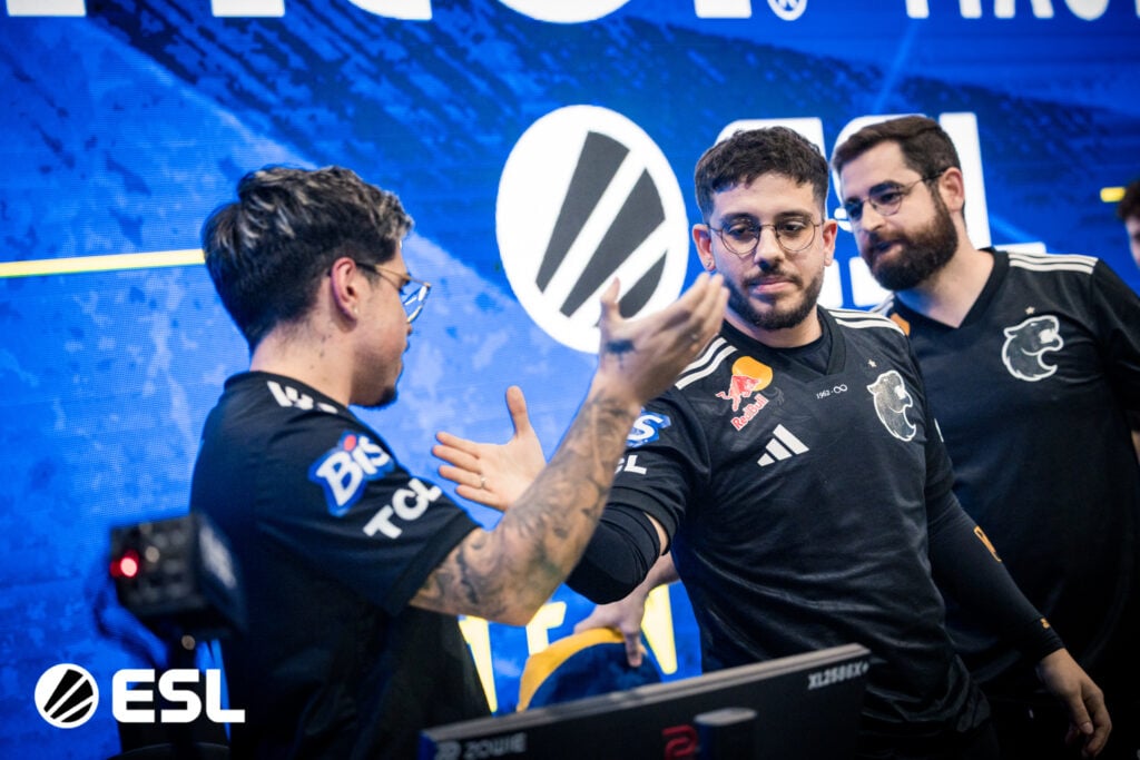 The photo features CS2 players from the team FURIA at the grand final of the Counter-Strike esports tournament IEM Chengdu 2025 against Team Vitality.