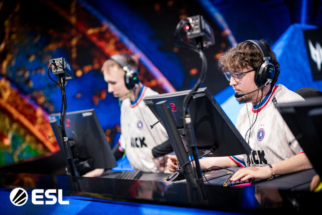 It’s a photo of the CS2 esports players from Team Vitality at the tournament IEM Chengdu 2025.