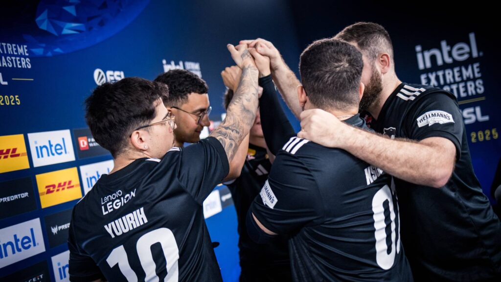 The Counter-Strike 2 players from the team FURIA at the esports event IEM Dallas 2025 - a photo.