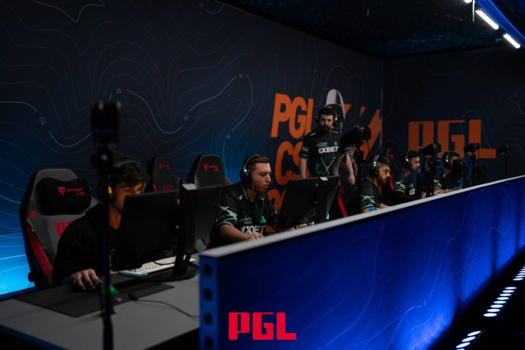It’s a photo of CS2 esports players from the team Aurora at the tournament PGL Masters Bucharest 2025.