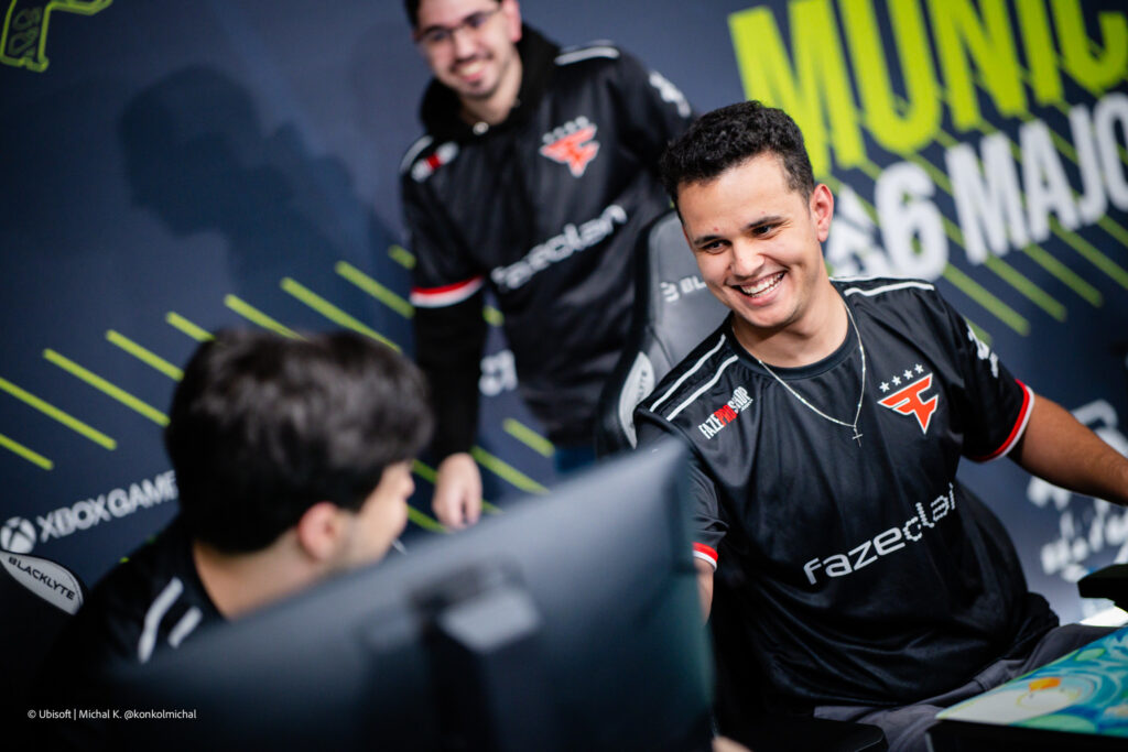 It’s a photo of the Rainbow Six Siege esports players from the team FaZe Clan at the tournament R6 Munich Major 2025.