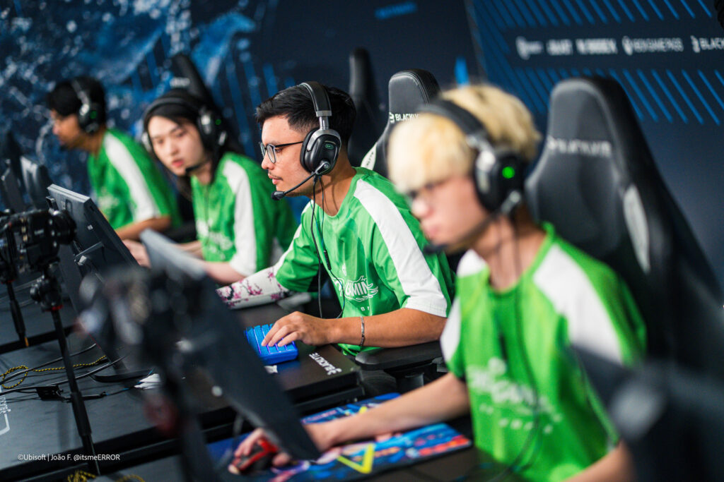 The photo features the Rainbow Six Siege X team Weibo Gaming at the Major 2025 tournament in Munich.