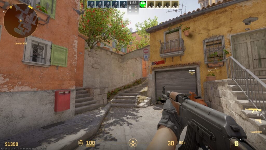 The CS2 screenshot: Practice mode with the viewmodel settings of the pro player molodoy.