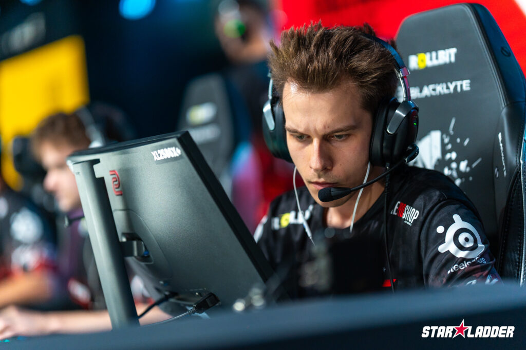 The CS2 esports player frozen from the team FaZe in Stage 3 at the StarLadder Budapest Major 2025 - a photo.