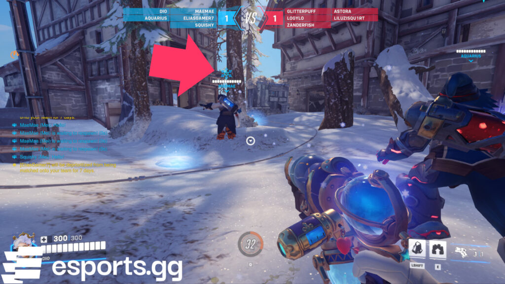 The blue snowflake indicates that your teammate has a snowball 