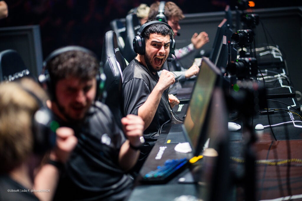 The photo features the Rainbow Six Siege X players from Team Secret at the tournament Munich Major 2025.