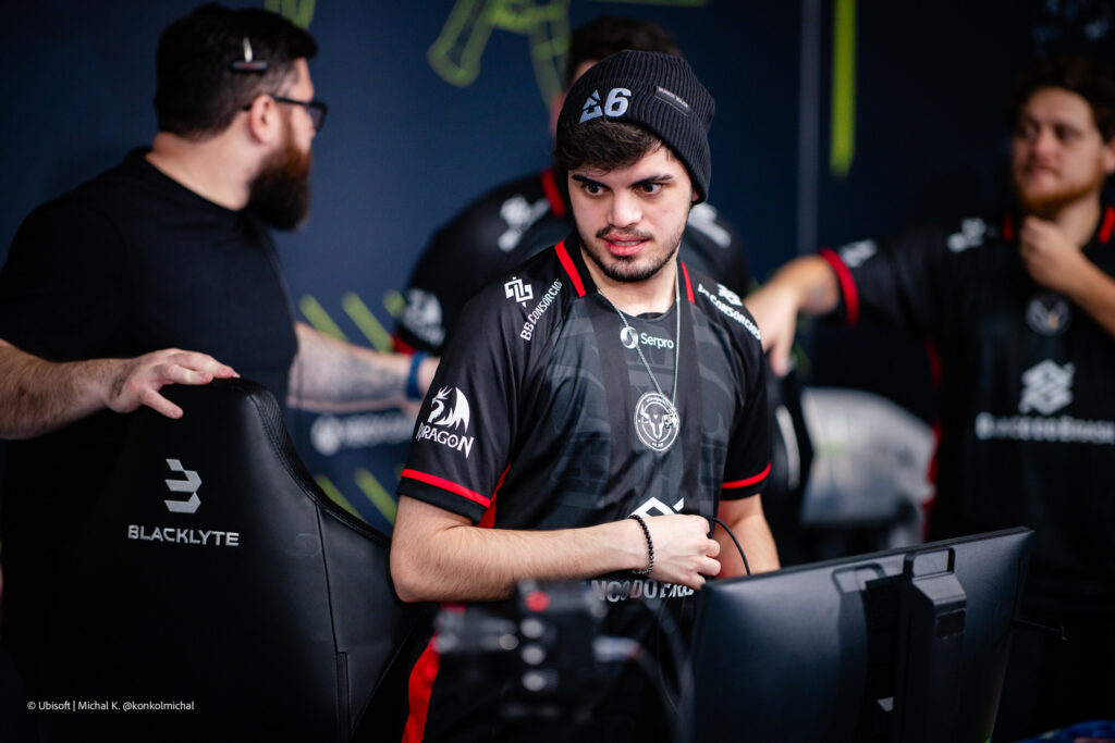 The photo features the Rainbow Six Siege X players from the team w7m esports at the tournament Munich Major 2025.