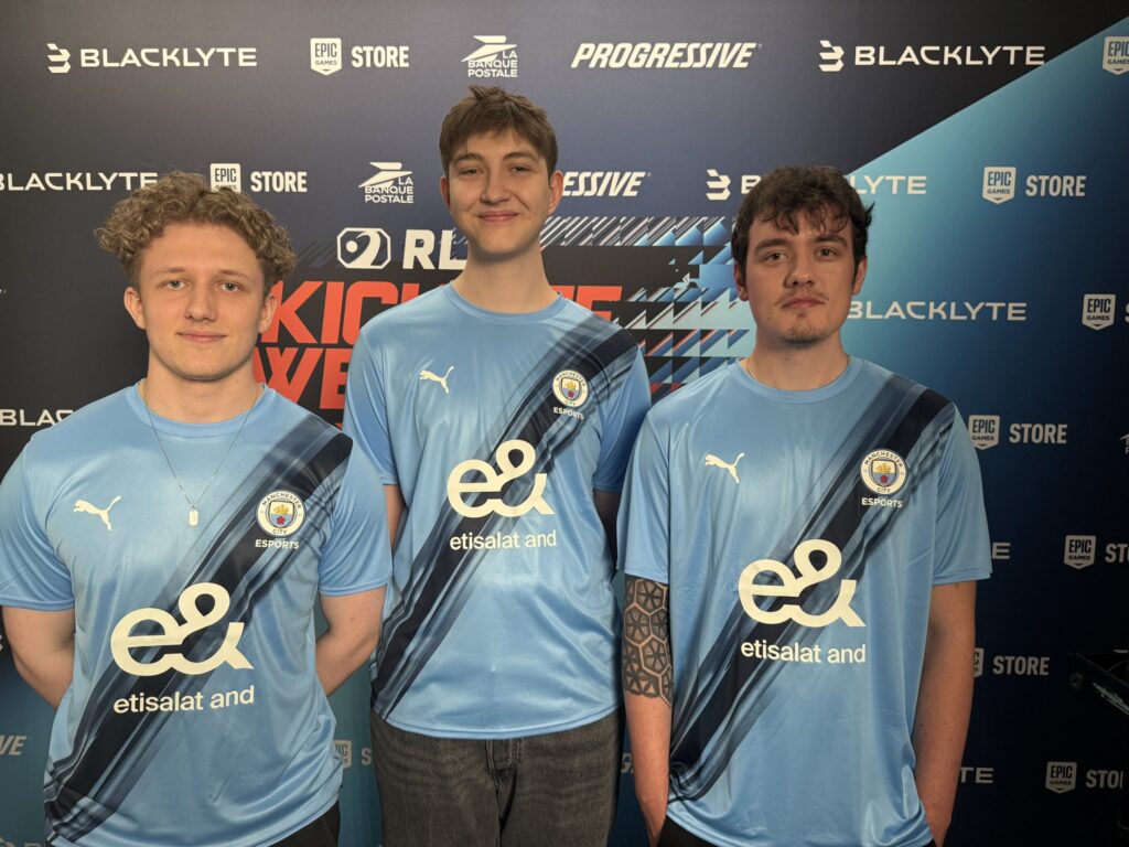 The photo features Rocket League players from the team Manchester City Esports during the tournament Kick-Off Weekend RLCS 2026.