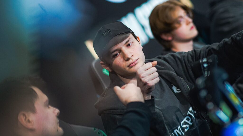 M7 Swiss Stage Day 7 - Team Spirit