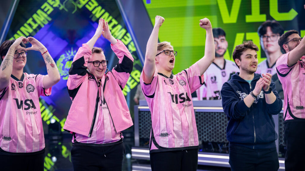 From left to right, M8 GLYPH, Minny, and starxo