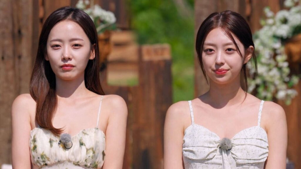 The screenshot from the Netflix show Single’s Inferno Season 5 - episode 8, two girls, Ham Ye-jun and Lee Ha-eun, left without Paradise dates this time.