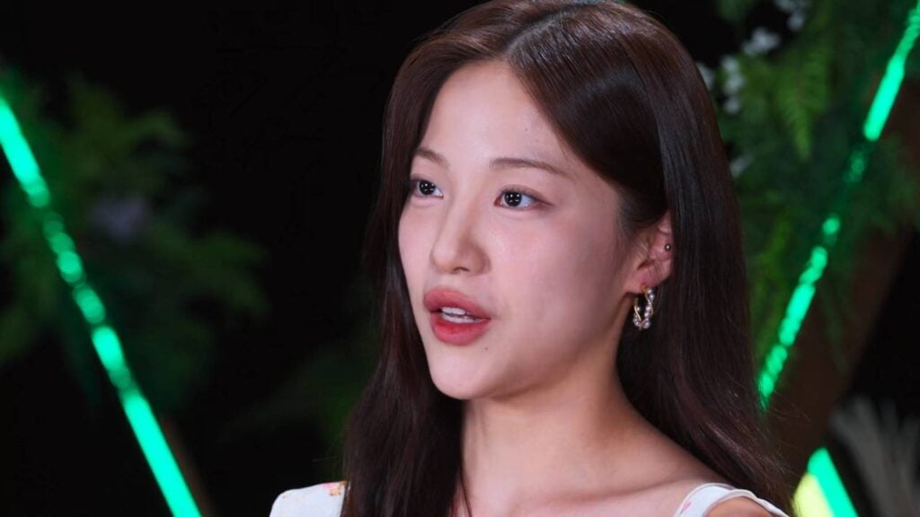 It’s a screenshot from the Korean reality show Single’s Inferno Season 5: the image shows one of the contestants, Lee Joo-young during introduction.