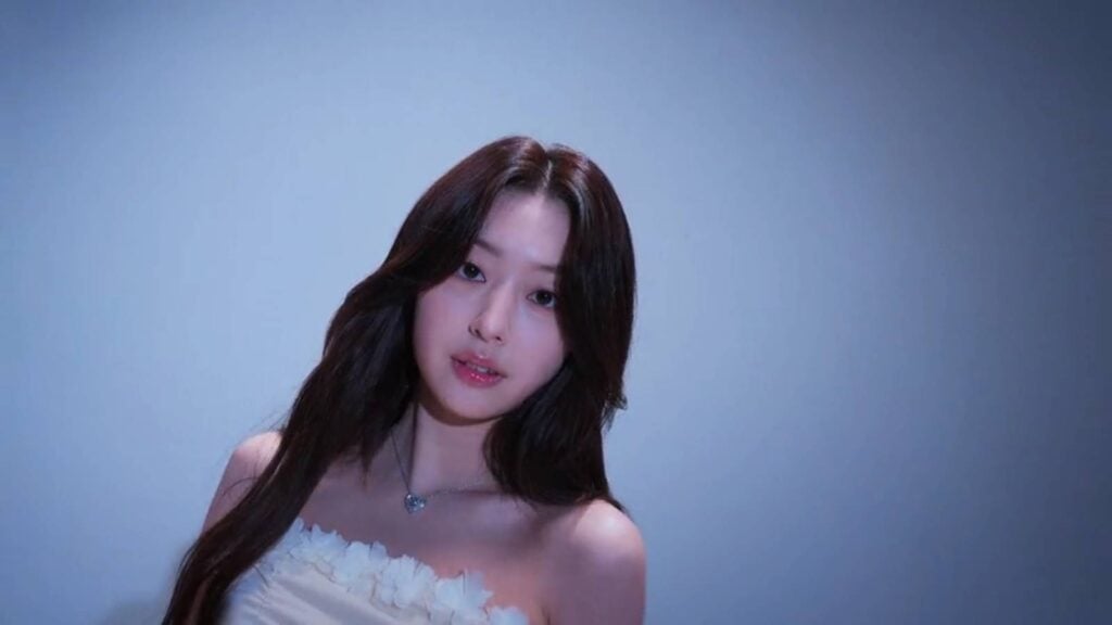 It's a screenshot from Netflix’s show Shingle’s Inferno Season 5: Lee Ha-eun during a photoshoot, a game changer in episode 5.