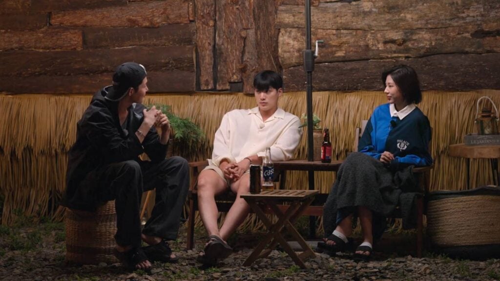 It’s a scene from episode 5, Single’s Inferno Season 5 - Woo Sung-min, Shin Hyeon-woo, and Kim Go-eun have a love triangle.