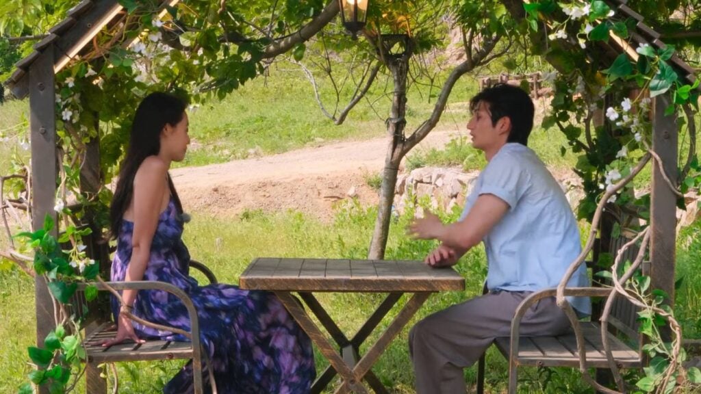 Two participants of Single’s Inferno Season 5 - Choi Mina Sue and Lee Sung-hun in episode 2 after the dodgeball game.