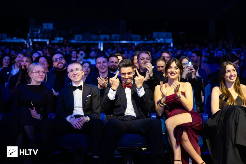 It’s a photo — the CS2 player Dan "apEX" Madesclaire in the audience during the HLTV Awards 2025 ceremony.