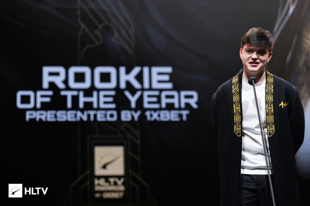 It’s a photo of the CS2 esports player Danil "molodoy" Golubenko on the stage of the HLTV Awards 2025 ceremony - as the winner in the category Rookie of the year.
