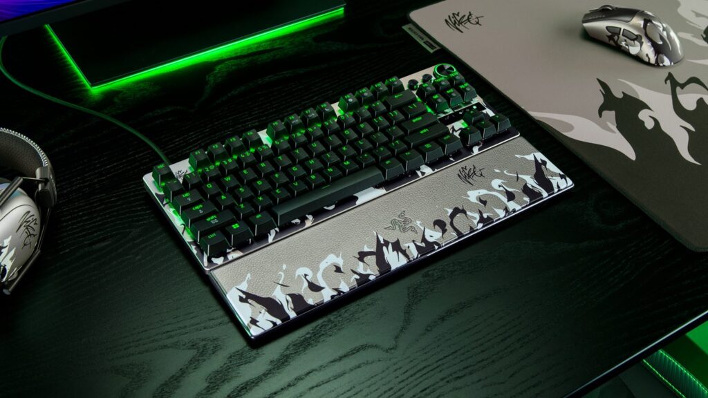 It’s the official promo photo of the Razer gaming keyboard Huntsman V3 Pro TKL 8KHz with the unique design of CS2 NiKo Edition.