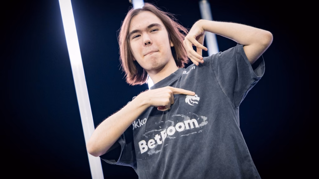 The photo features the CS2 player Danil "donk" Kryshkovets from Team Spirit during the Counter-Strike 2 tournament ESL Pro League Season 23 — shows off the team’s logo on the official jersey.