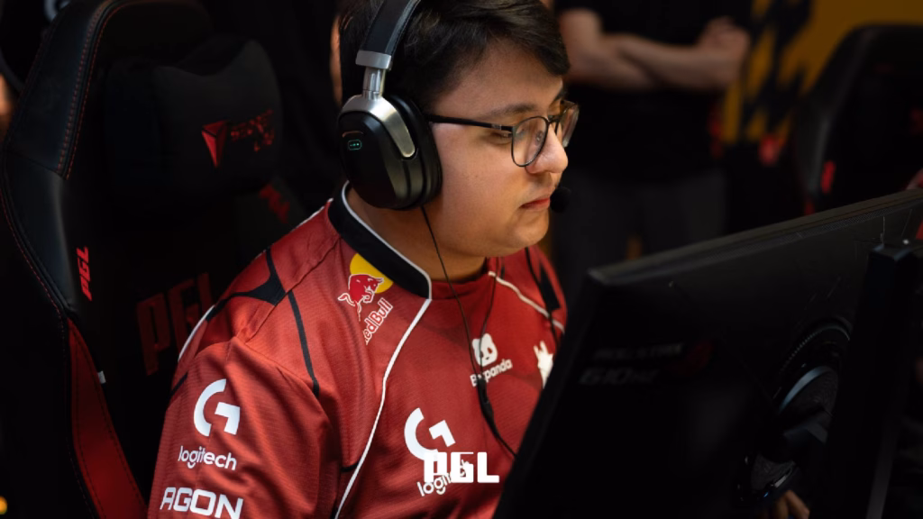 The photo features the CS2 player Mario "malbsMd" Samayoa from team G2 Esports during the Counter-Strike 2 tournament PGL Cluj-Napoca 2026  — focused during a match.